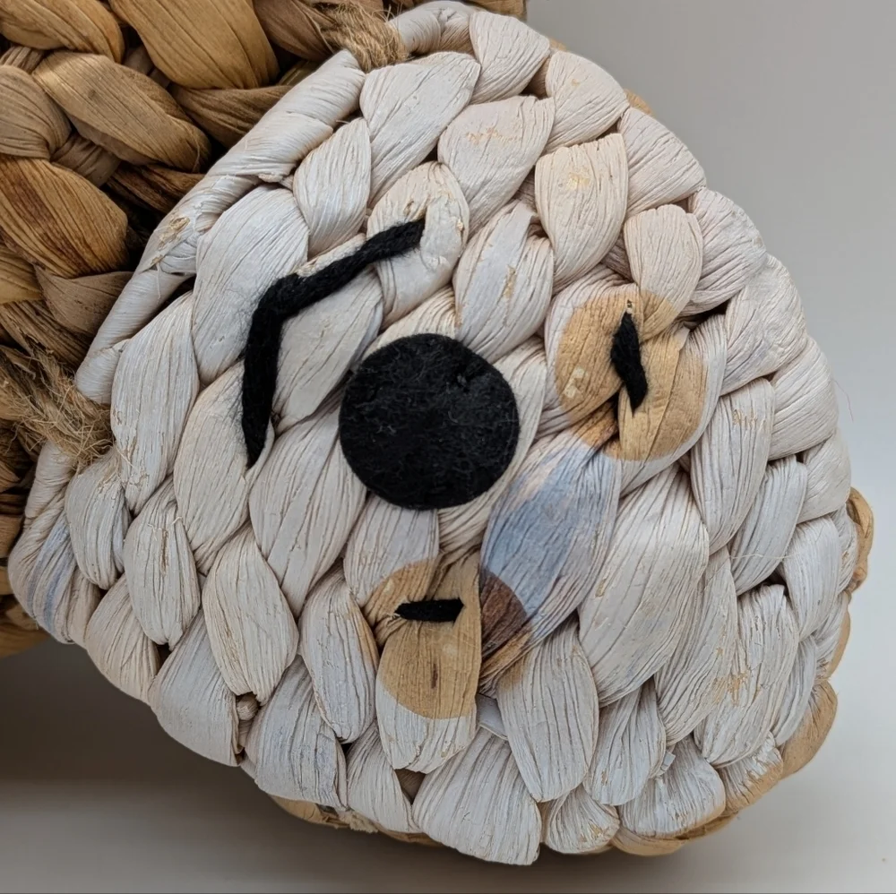 Hanging Tan White Hanging Sloth Basket